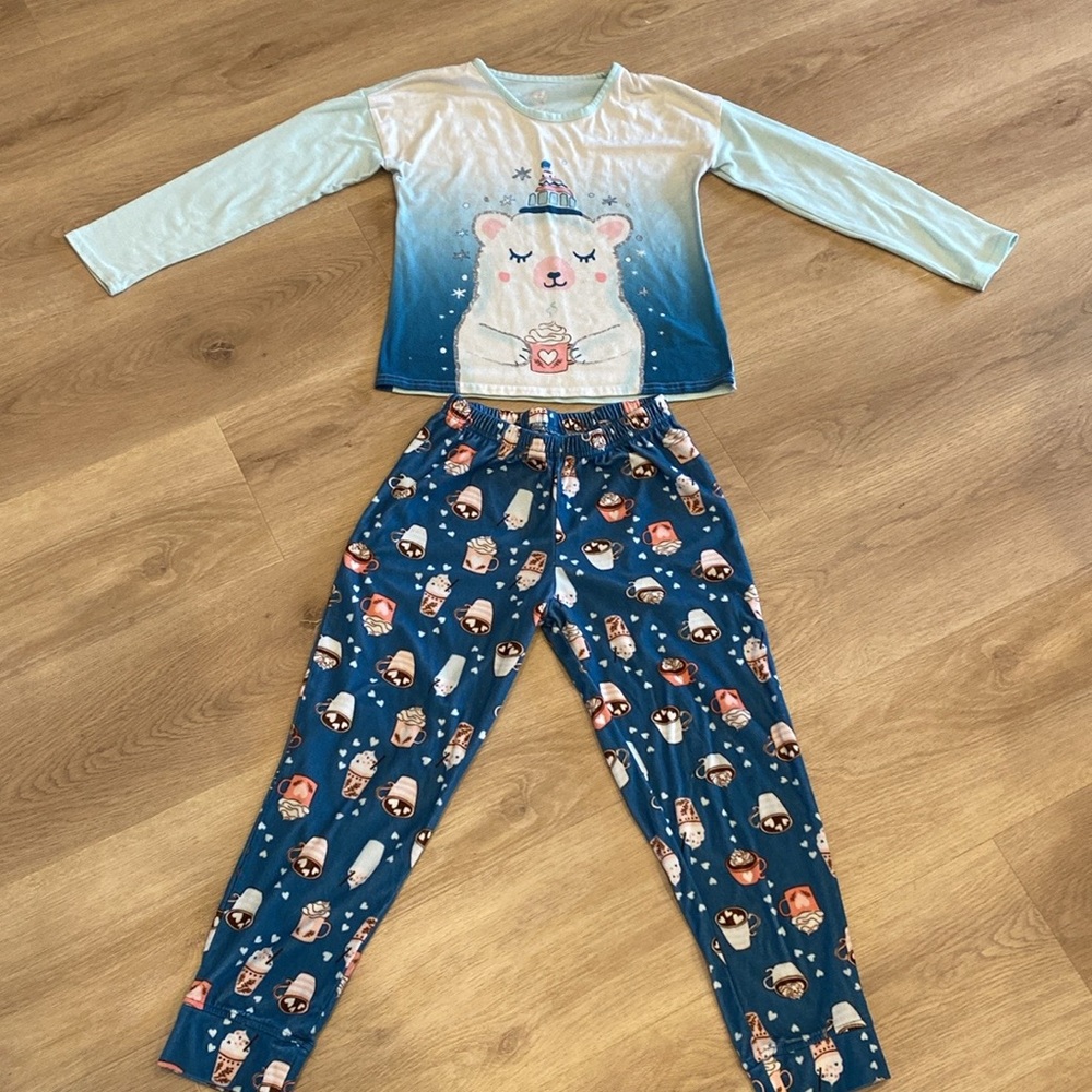 Girls PJs - Picture 2 of 12
